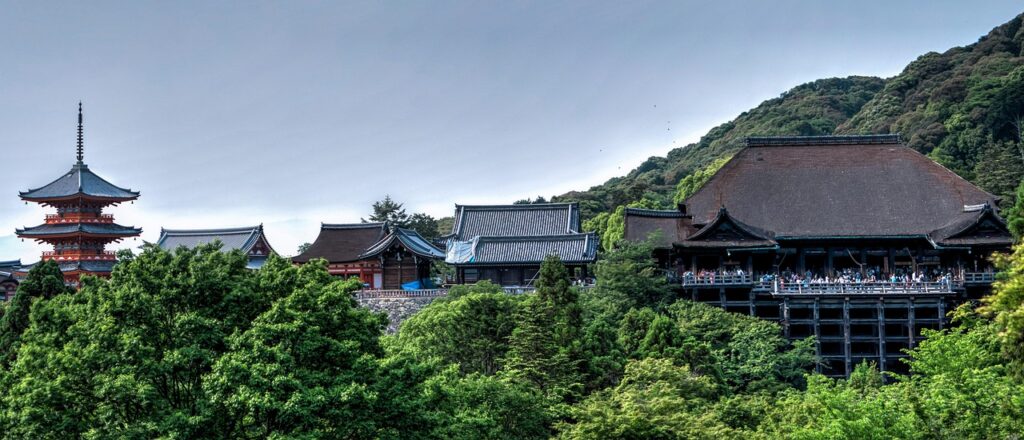 best time to visit Japan