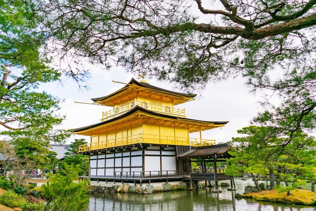 best time to visit Japan