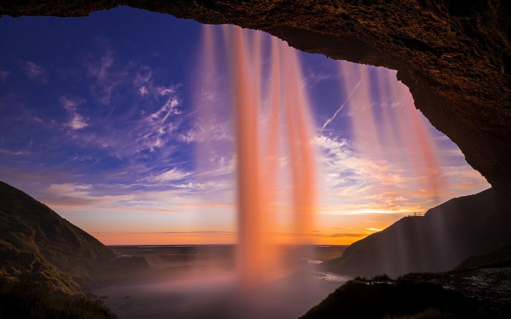 best time to visit Iceland
